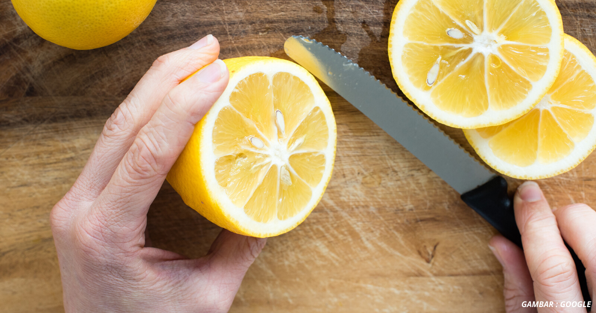 10 Teknik Buat Dapur Segar Berkilat Guna Kelebihan Lemon Je