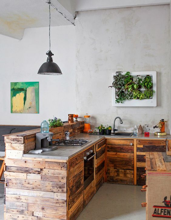 Dapur Rustik Dengan 10 Inspirasi Kabinet Kayu Palet Yang Menarik
