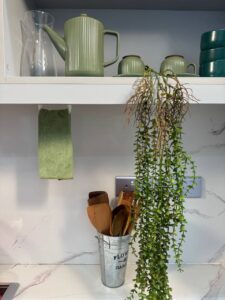 Jangan Buang Penutup Tisu Basah, DIY Mudah Penyangkut Tuala Dapur !